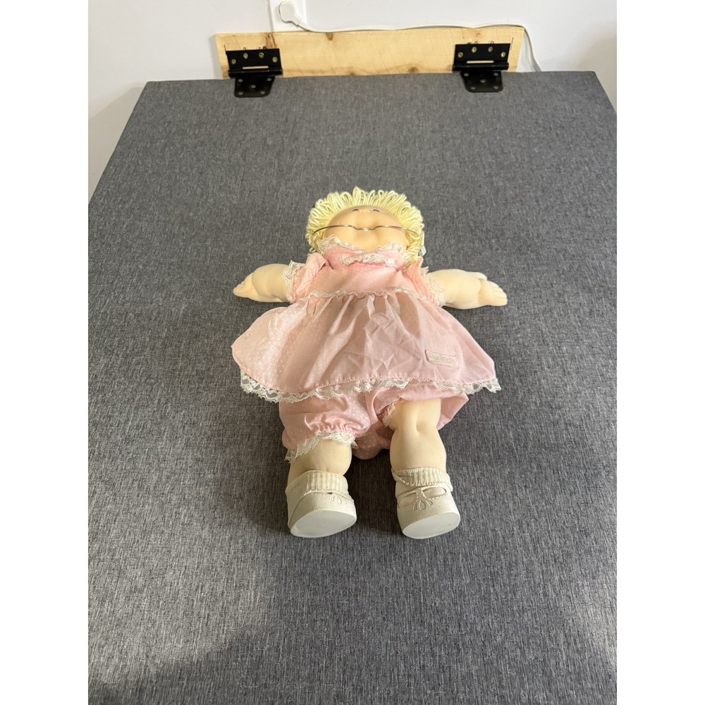 Cabbagepatch Kids Vintage 1978/1982 Coleco Blonde Girl With Headgear 31